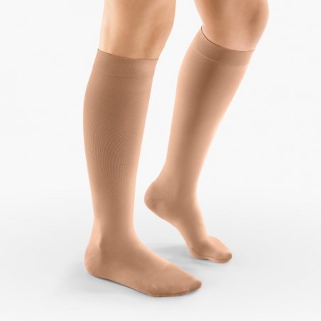 Knee-high elastic compression socks (Ccl.1) closed toe